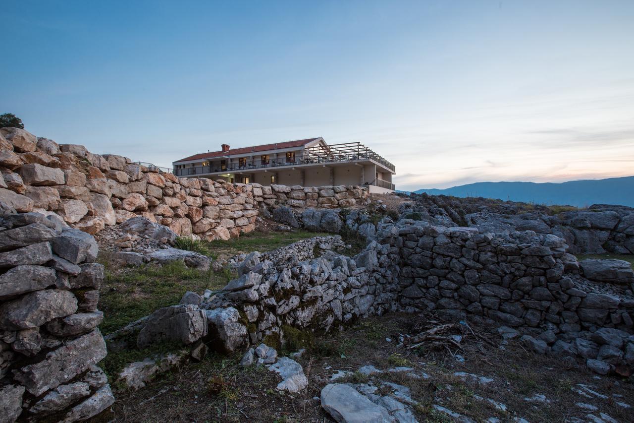 Hotel Sokoline Mandici Exterior photo